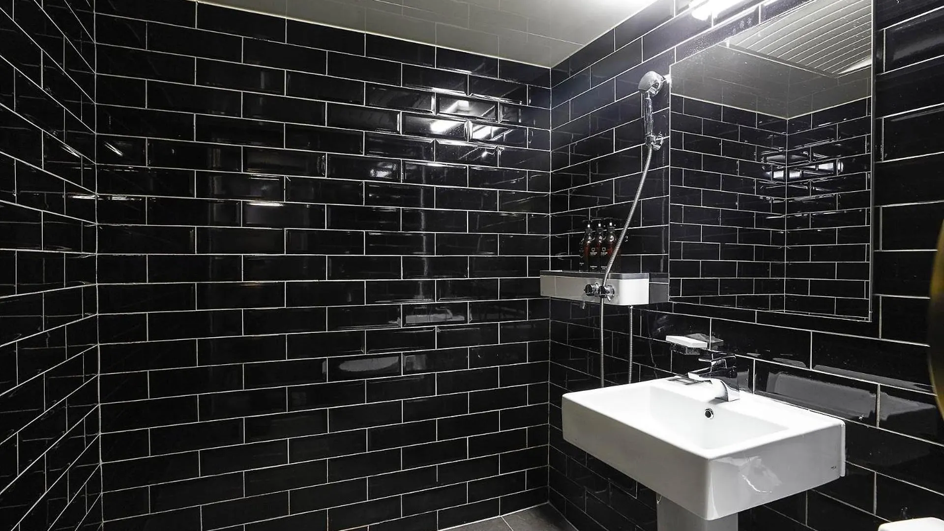 Bed Station Apartment Incheon